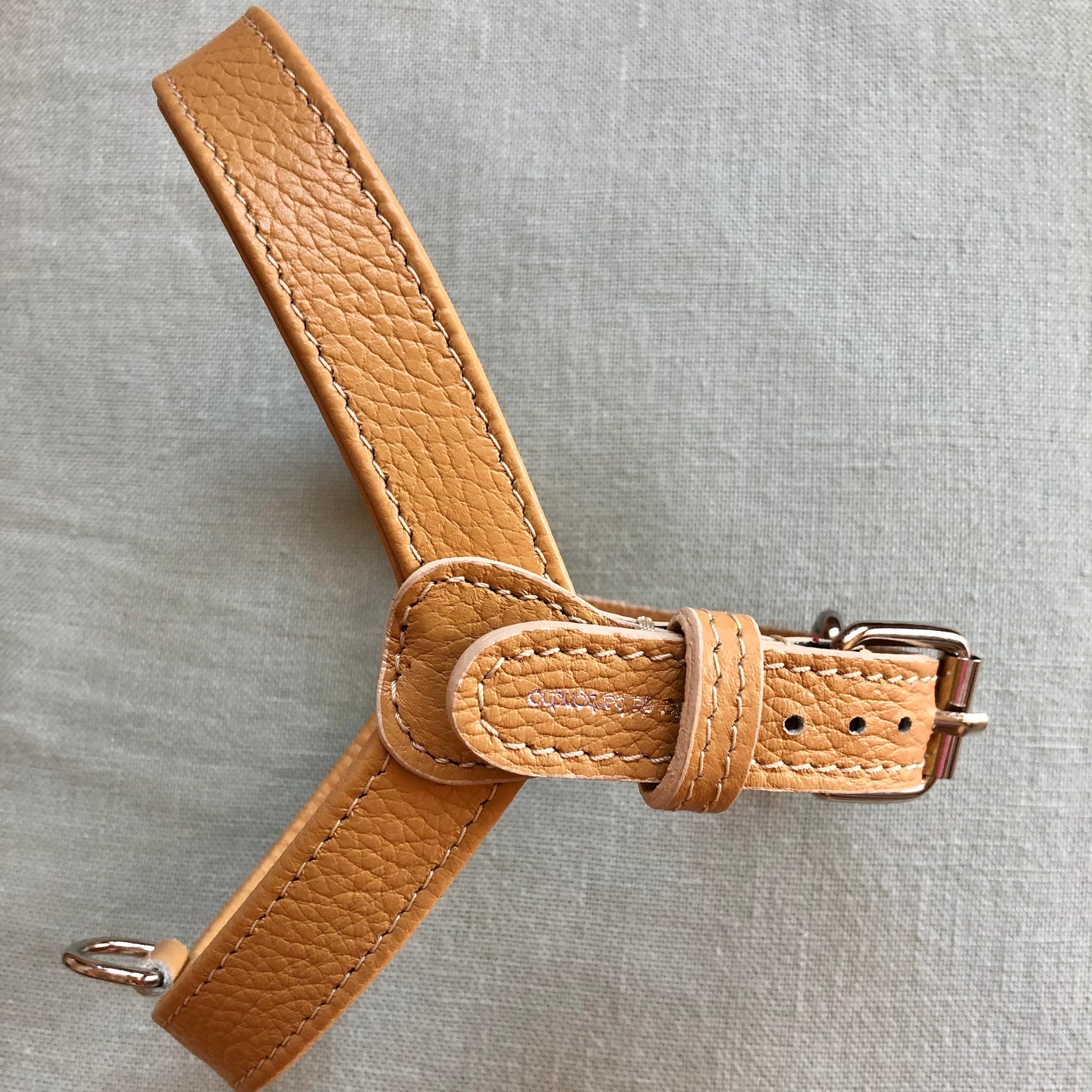 Camel leather leash